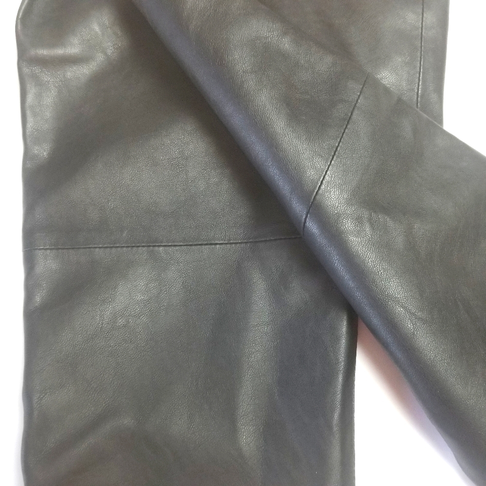 FREE‎ PEOPLE belted vegan leather pants size 24 - Picture 7 of 9